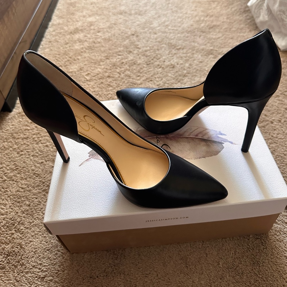 Women's Black Pointed Toe Stiletto Pumps - Picture 3 of 5